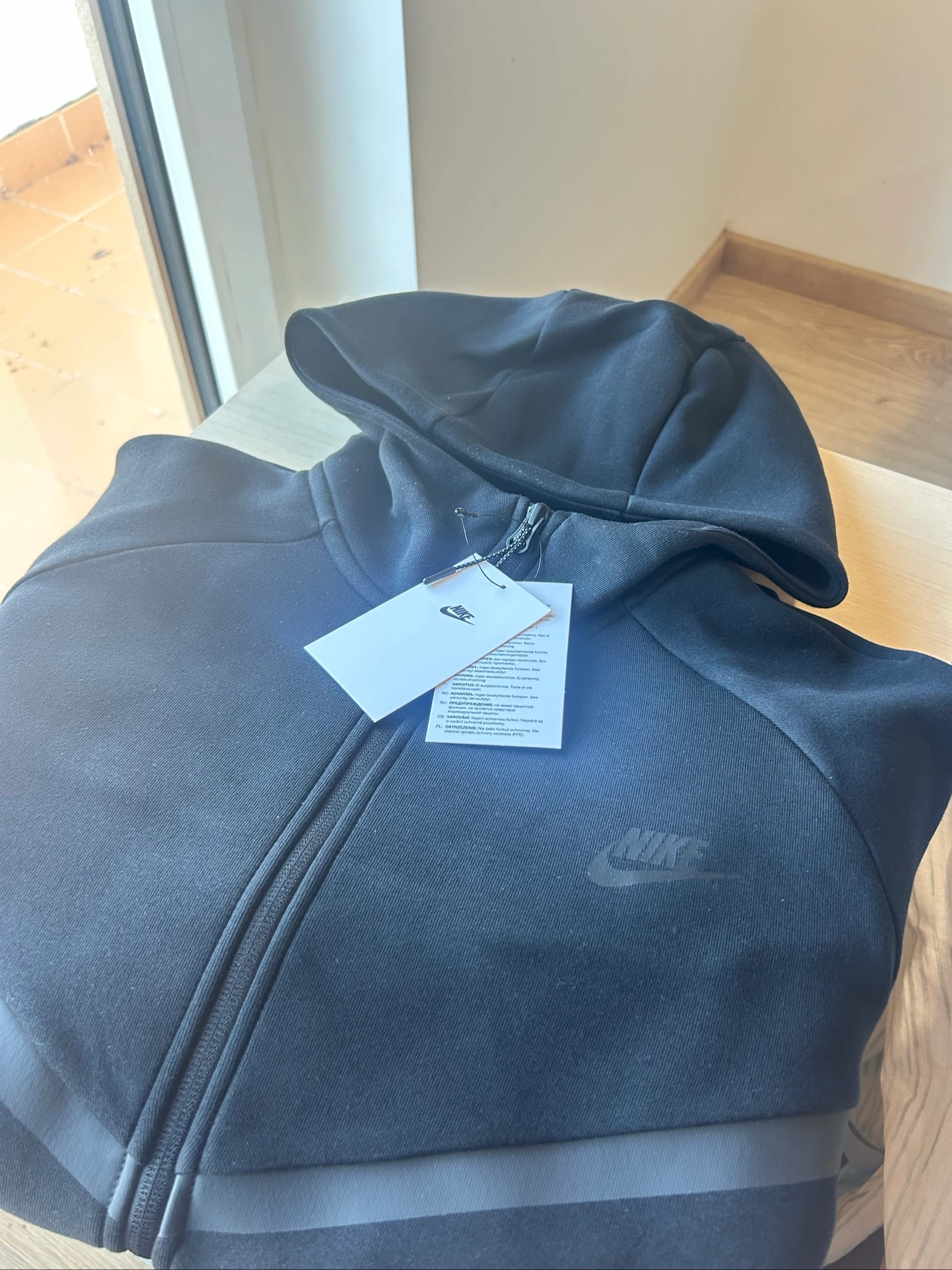 Nike Tech Fleece Black – Size L | New | Unbeatable Price – photo 6